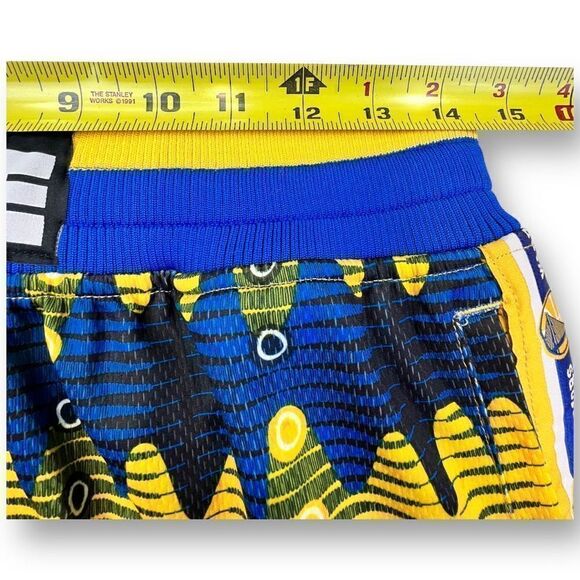 HYPE Golden State Warriors Kente Basketball Shorts Men’s XL MSRP $100 - Picture 4 of 11